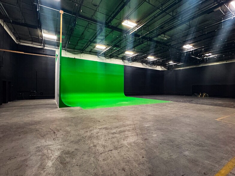 More Photos Of 7355 NW 41st St, Miami Warehouse For Sale