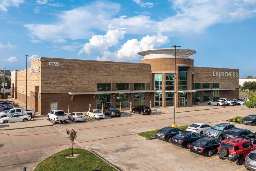 More Photos Of 19550 Restaurant Row, Houston Freestanding For Sale