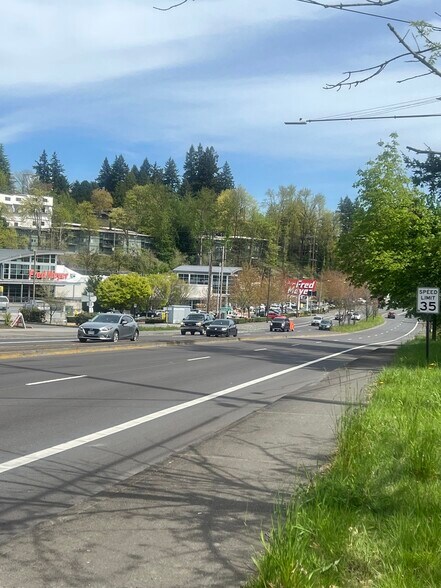 More Photos Of 7660 SW Barbur Blvd, Portland Veterinarian Kennel For Sale