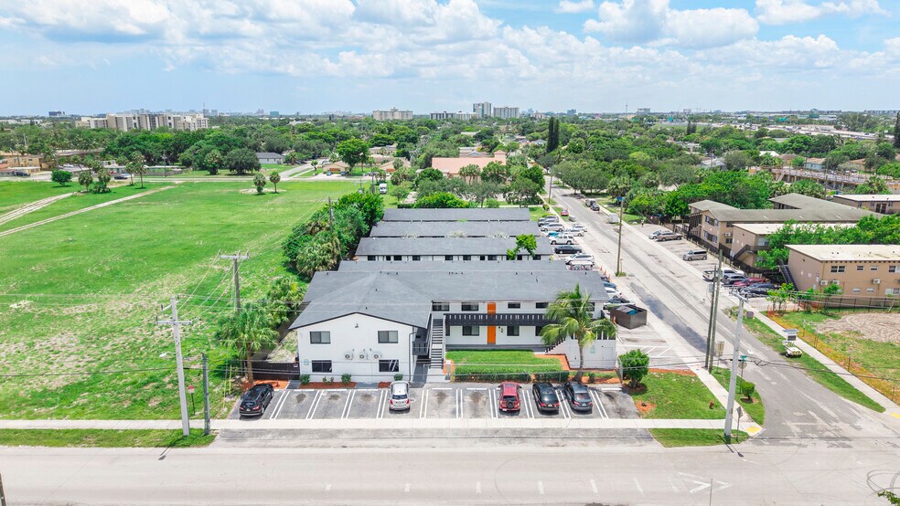 More Photos Of 940 NW 8th Ave, Pompano Beach Apartments For Sale