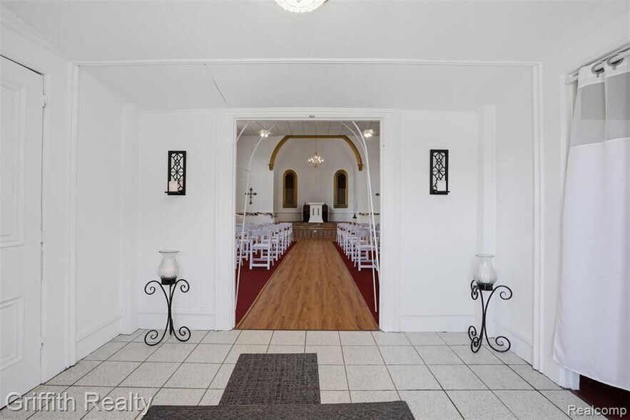 More Photos Of 131 E Main St, Vernon Religious Facility For Sale