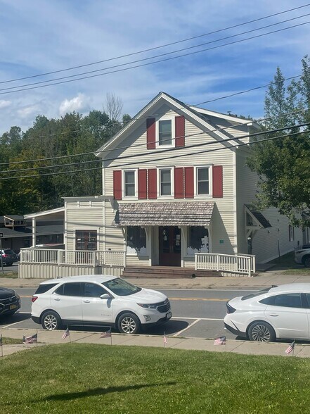 Primary Photo Of 6014 Main St, Tannersville Storefront Retail Office For Lease