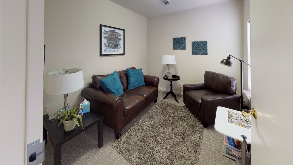 More Photos Of 1208 Bent Oaks Ct, Denton Office Residential For Sale