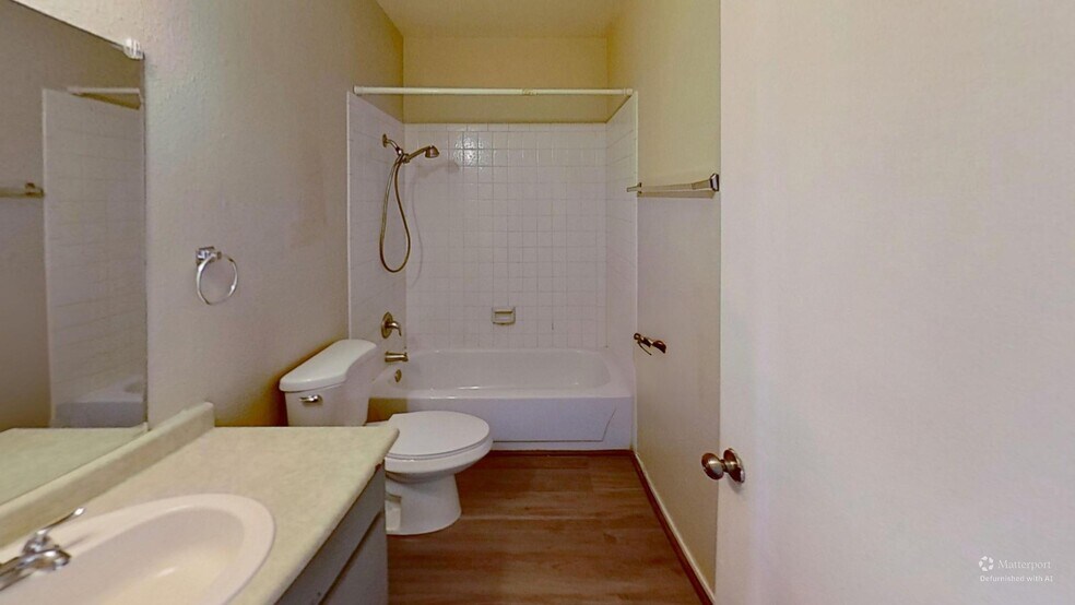 More Photos Of 2305 Exeter Dr, Las Vegas Apartments For Sale