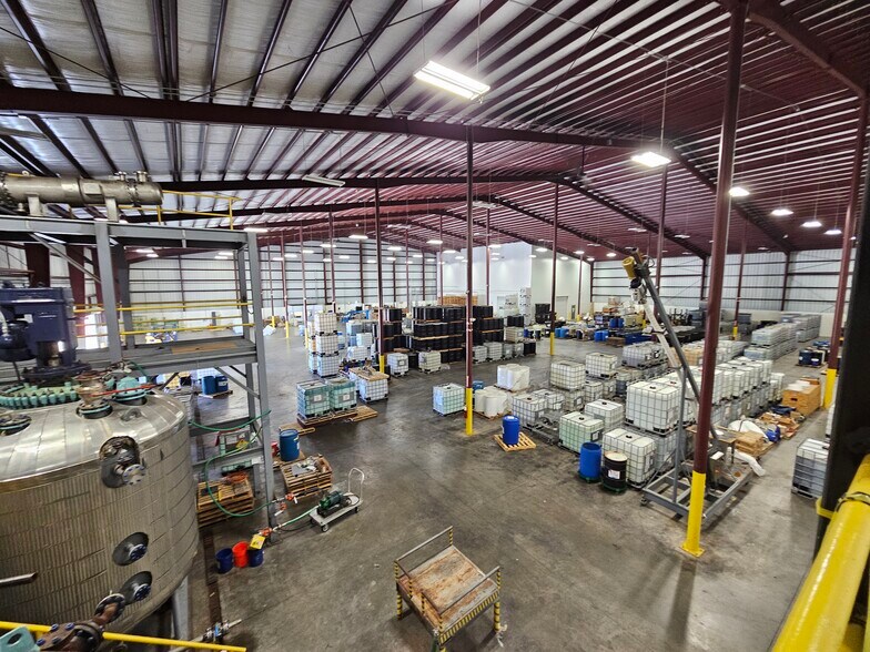 More Photos Of 51 County Road 171, Bay City Manufacturing For Sale