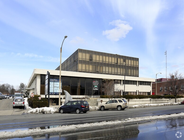 More Photos Of 280-290 Broadway, Newburgh Unknown For Lease