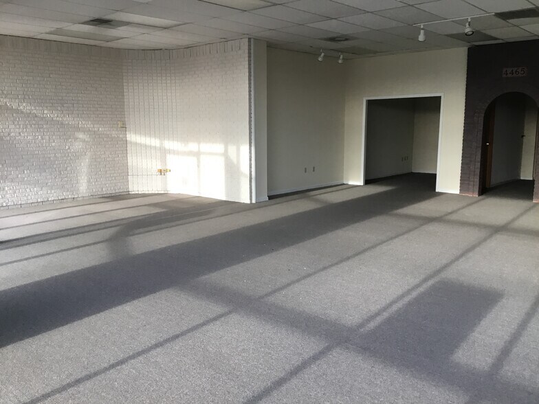 More Photos Of 232 S Cherry Rd, Rock Hill Unknown For Lease