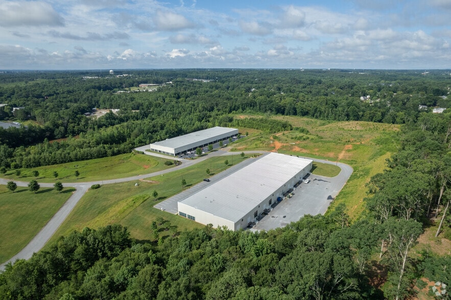 More Photos Of 140 Corporate Dr, Spartanburg Research And Development For Lease