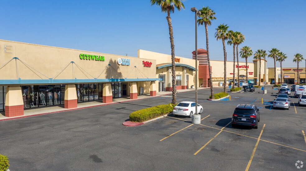 More Photos Of 700-784 N Main St, Corona Unknown For Lease
