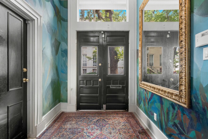 More Photos Of 417 Whitaker St, Savannah Storefront Retail Residential For Sale