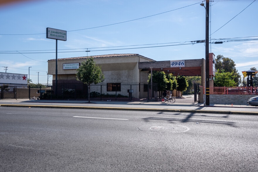 More Photos Of 4946 Florence Ave, Bell Medical For Lease