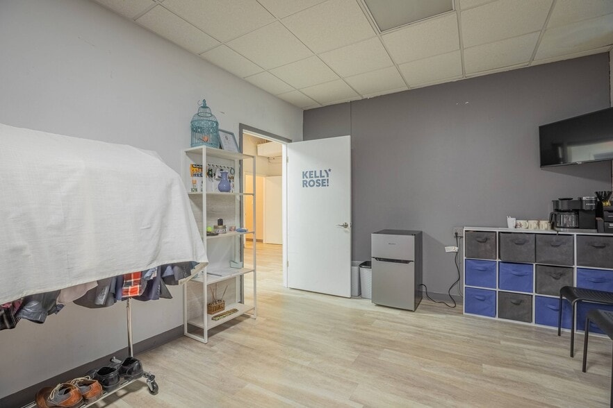 More Photos Of 48 Griffin St, McDonough Storefront For Sale