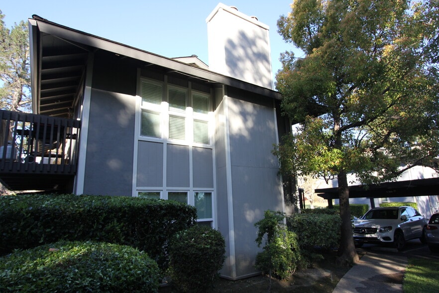 More Photos Of 1920 Camino Verde, Walnut Creek Apartments For Sale