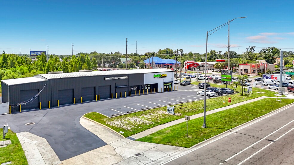 More Photos Of 8338 N Dale Mabry Hwy, Tampa Showroom For Sale