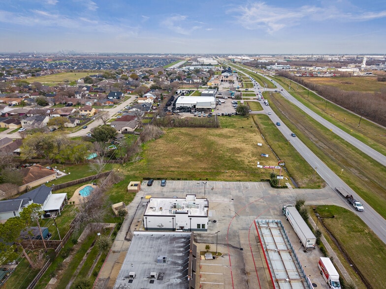 More Photos Of W Fairmont, La Porte Land For Sale