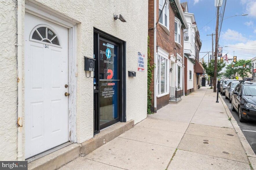 More Photos Of 934 Market St, Marcus Hook Storefront Retail Residential For Sale