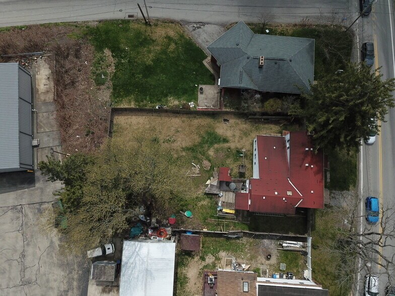 More Photos Of 221 Clay Pike, Irwin Storefront Retail Office For Sale