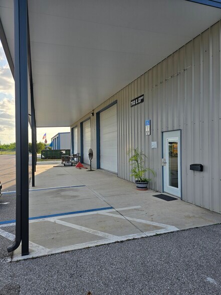 More Photos Of 750 Cowboy Way, LaBelle Industrial For Lease