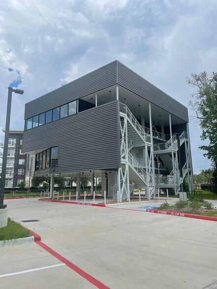 More Photos Of 4455 N Braeswood Blvd, Houston Medical For Lease