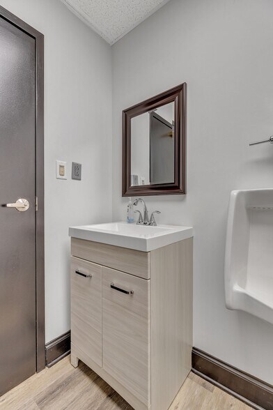 More Photos Of 2617 Grandview Ave, Nashville Office For Lease