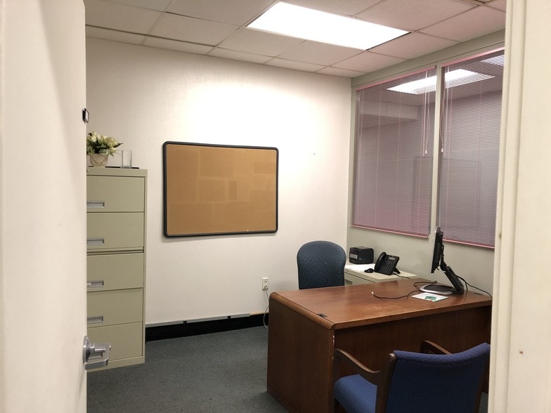 More Photos Of 4 Plaza Way, Fairhaven Bank For Lease