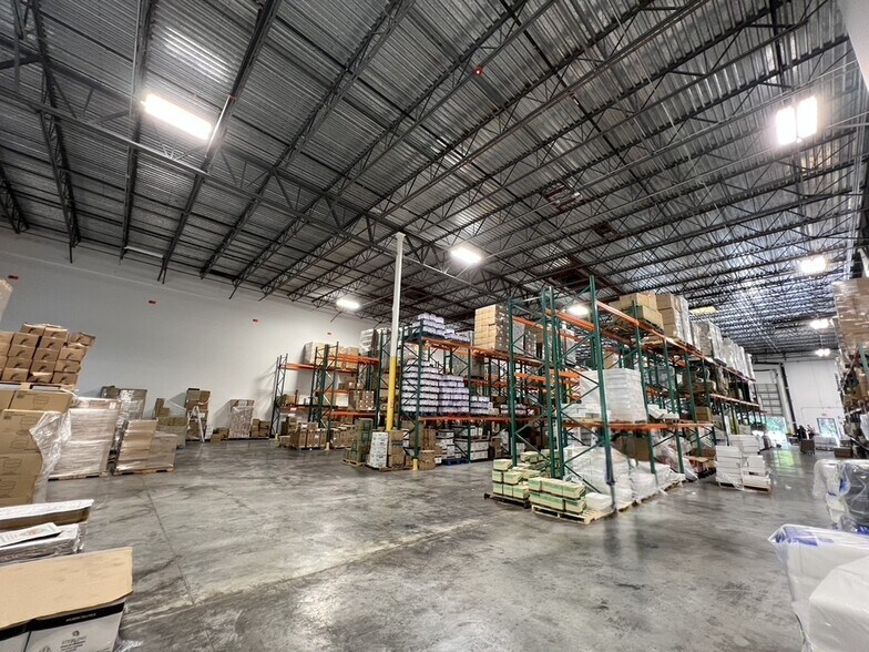 More Photos Of 3951-4049 SW 30th Ave, Fort Lauderdale Warehouse For Lease