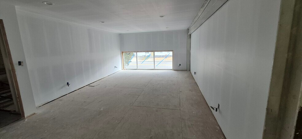 More Photos Of 710 Washington St, Peekskill Manufacturing For Lease