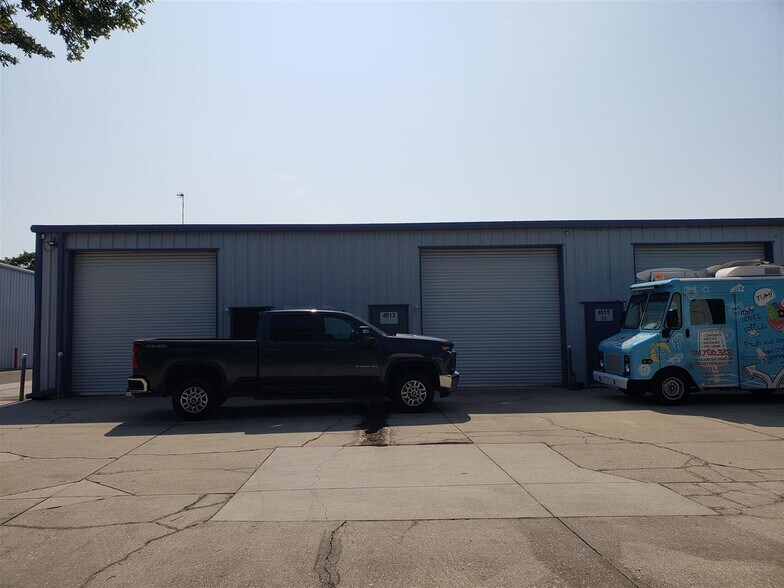More Photos Of 4515 Northgate Ct, Sarasota Warehouse For Lease