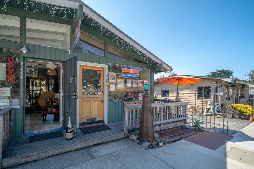 More Photos Of 2086 Main St, Cambria Freestanding For Lease