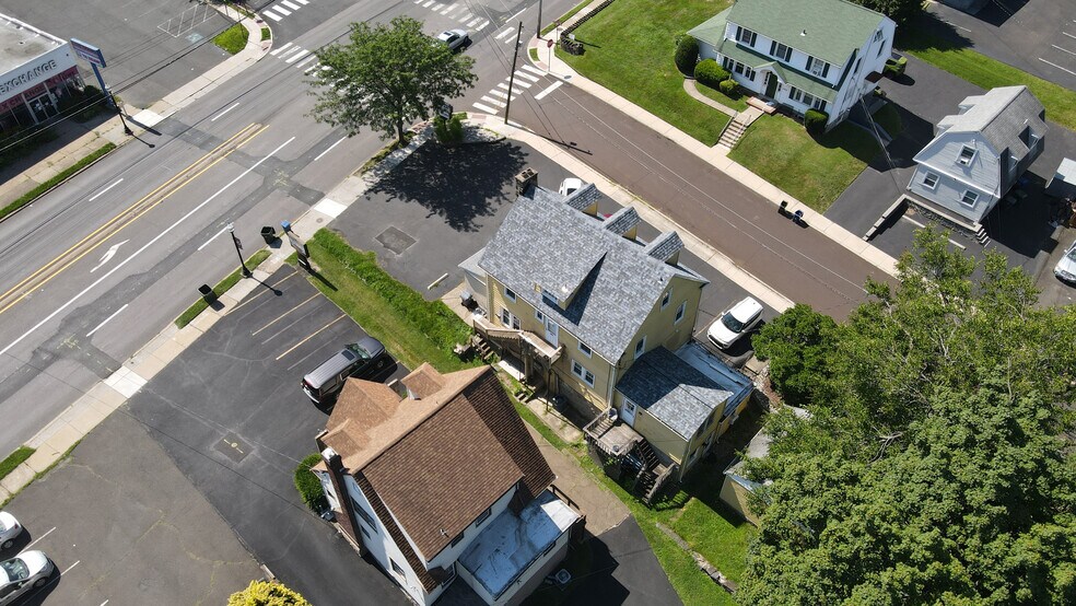 More Photos Of 1900 Old York Rd, Abington Apartments For Sale