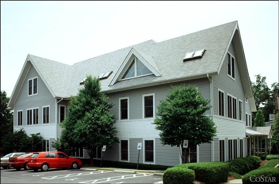 More Photos Of 300 N Washington St, Falls Church Office For Lease
