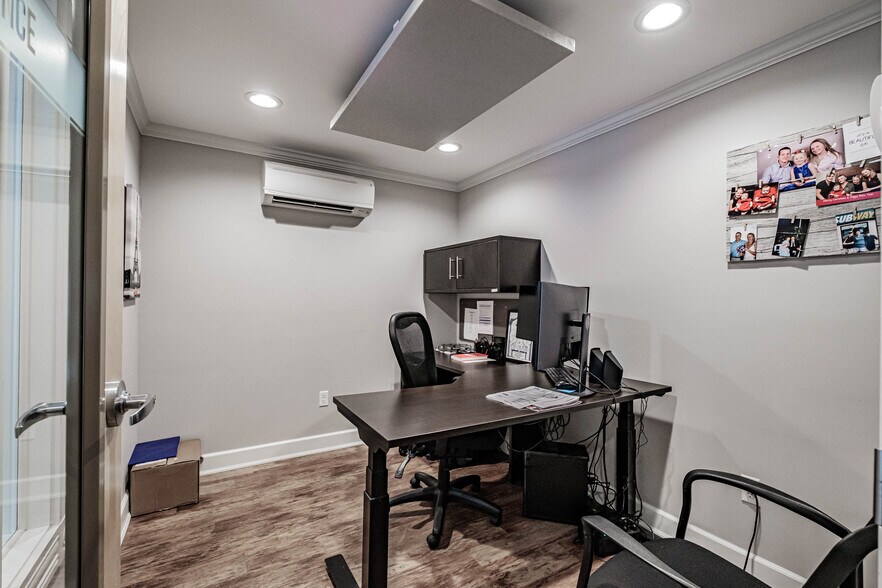 More Photos Of 352 Warren Ave, Portland Office Residential For Lease