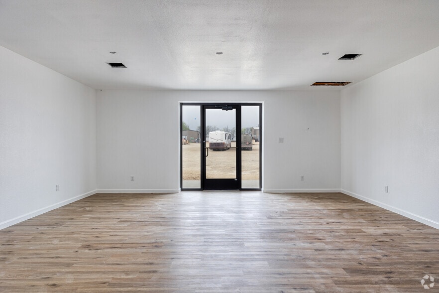 More Photos Of 9157 Farm to Market 436, Temple Warehouse For Lease