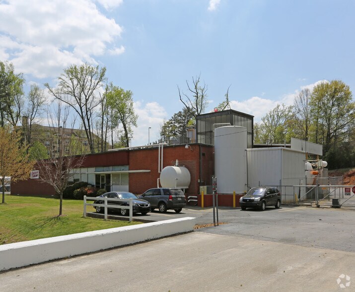 Primary Photo Of 730 Dekalb Industrial Way, Decatur Distribution For Lease