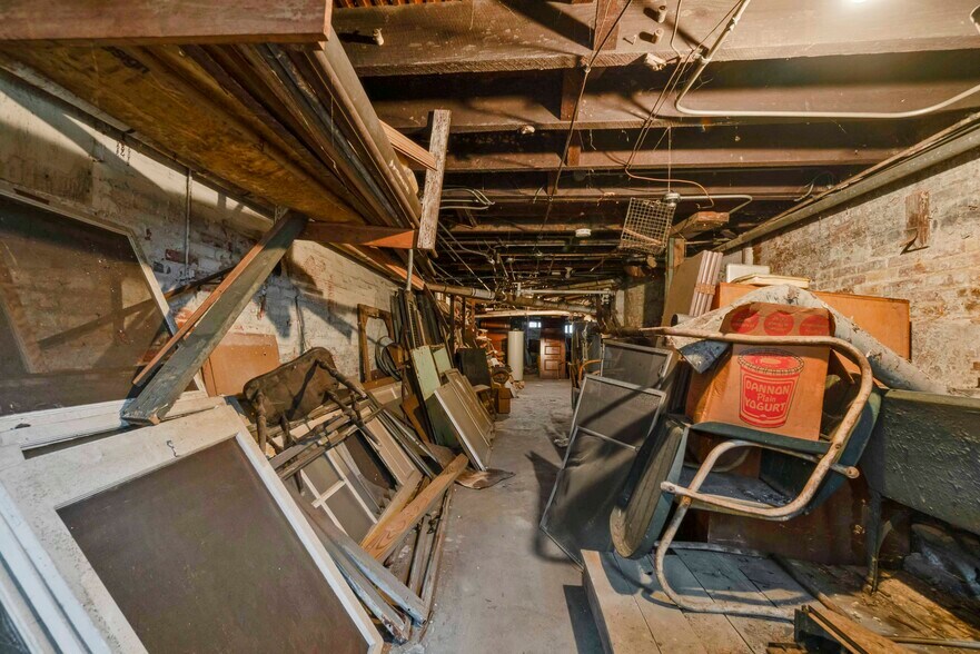 More Photos Of 2903 Saint Paul St, Baltimore Multifamily For Sale