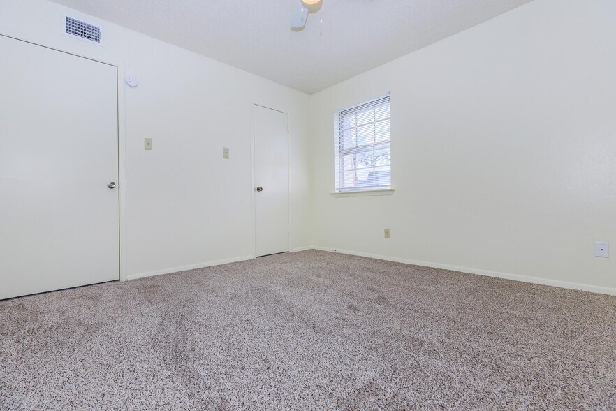 More Photos Of 255 Turner St, Roanoke Apartments For Sale