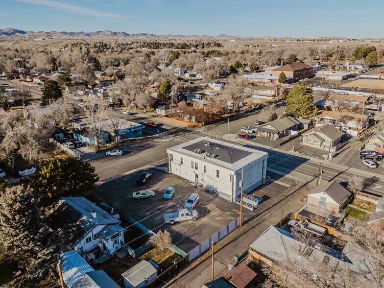 More Photos Of 975 5th St, Elko Office For Lease