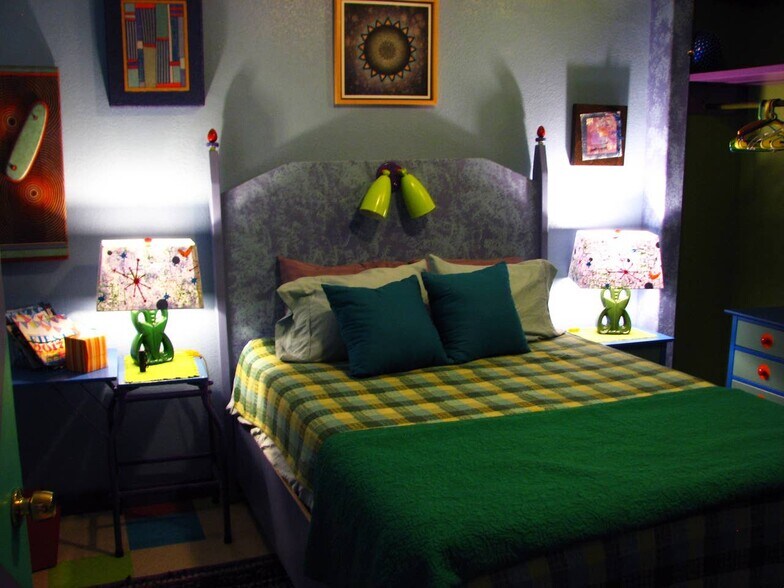 More Photos Of 1651 W Woodlawn Dr, San Antonio Storefront Retail Residential For Sale