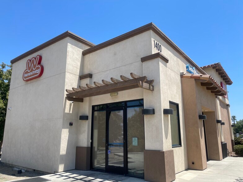 More Photos Of 1400 E Noble Ave, Visalia Fast Food For Sale