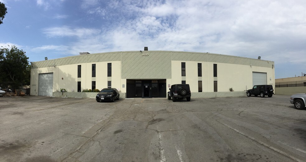 More Photos Of 9130 Glenoaks Blvd, Sun Valley Manufacturing For Lease
