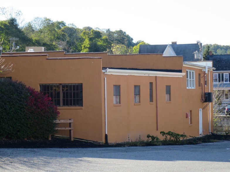 More Photos Of 14 Main St, Glen Rock Restaurant For Sale