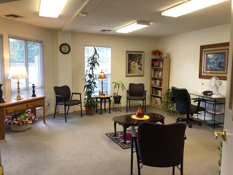 More Photos Of 1300 Pamlico St, Charlotte Apartments For Sale