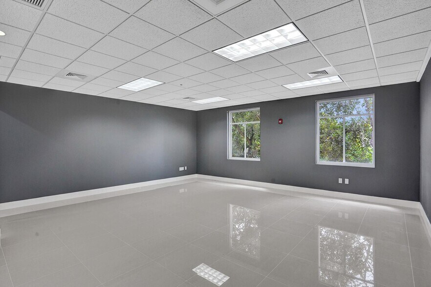 More Photos Of 15620 SW 29th St, Miramar Medical For Sale