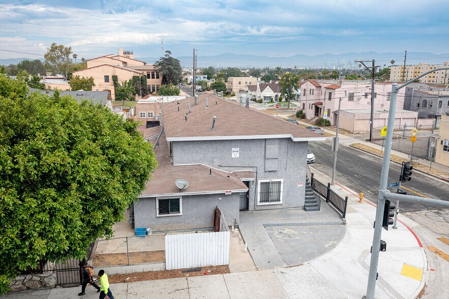 More Photos Of 1901 W Florence Ave, Los Angeles Apartments For Sale
