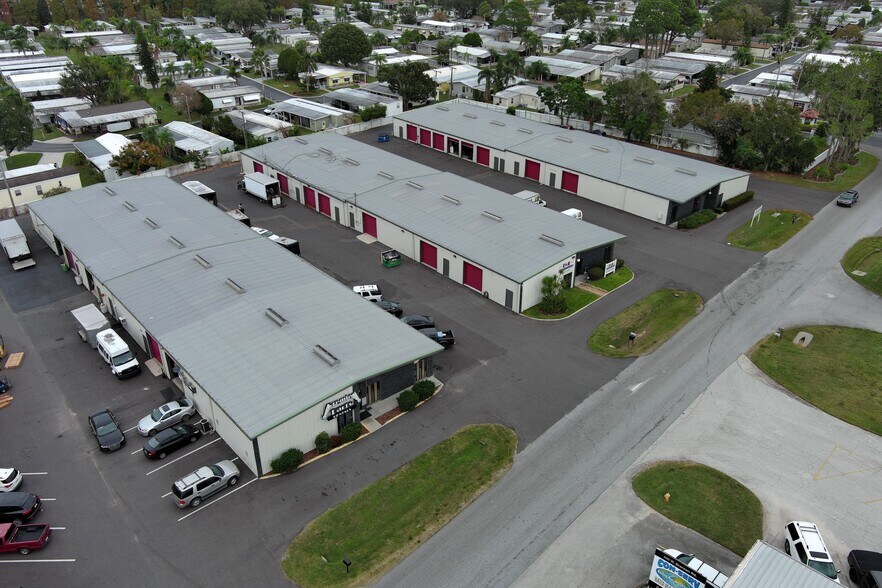 More Photos Of 503 W Brannen Rd, Lakeland Warehouse For Lease