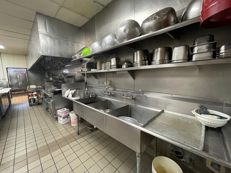 More Photos Of 912-980 S Euclid St, Anaheim Restaurant For Lease