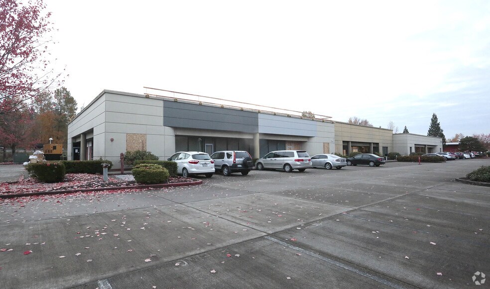 More Photos Of 2500 E Valley Rd, Renton Office For Sale