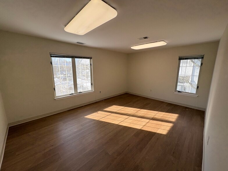 More Photos Of 1 Bethany Rd, Hazlet Office For Sale