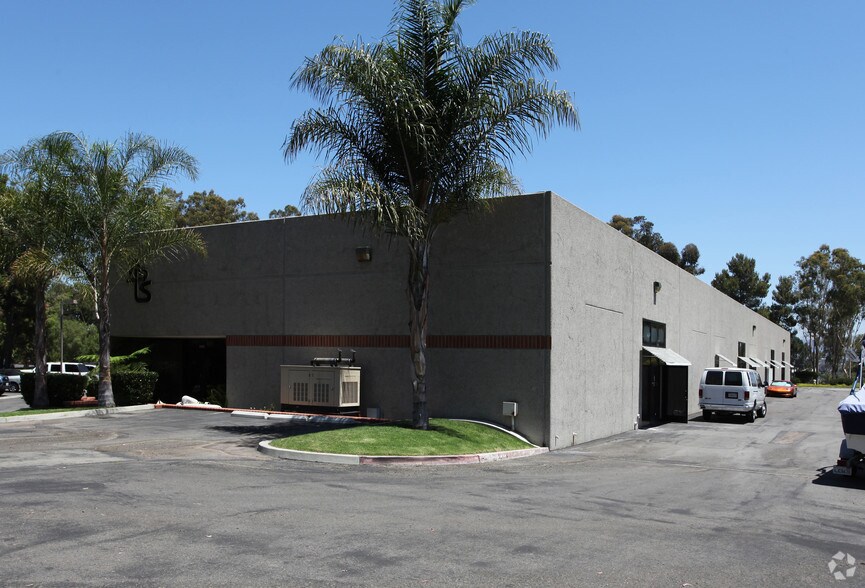 More Photos Of 4167 Avenida de la Plata, Oceanside Light Distribution For Lease