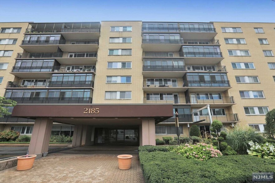 More Photos Of 2185 Lemoine Ave, Fort Lee Apartments For Sale